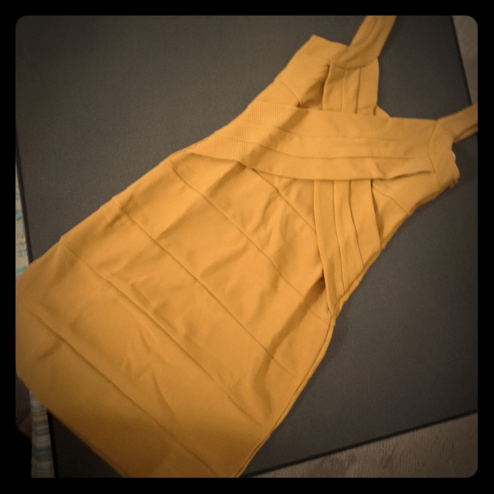 Yellow bodycon sleeveless dress